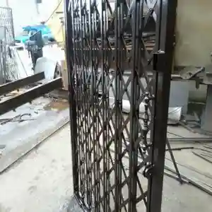 حفاظ آکاردئونی تمام گل دوبل چهار جداره تسمه ۲.۵ سانتی متر پرچ مخفی