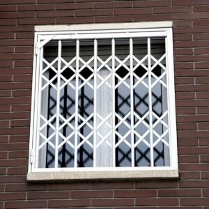 حفاظ پنجره متحرک ریلی مدل آکاردئون