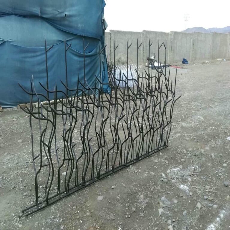 محاسبه قیمت هر متر حفاظ نرده شاخ گوزنی برای روی دیوار