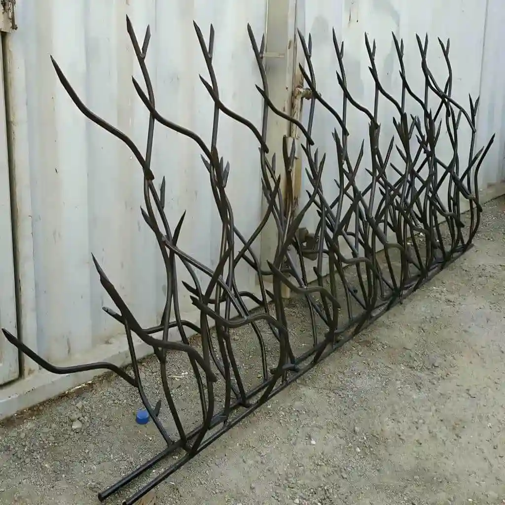 حفاظ شاخ گوزنی مدرن برای دیوار باغ و ویلا