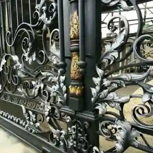 درب فرفورژه فلزی سفارشی و مدرن