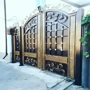 درب حیاط آهنی مدرن و ساده