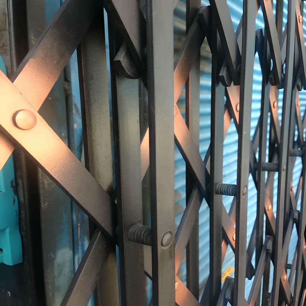 جزئیات پرچ مخفی و تسمه دوبل حفاظ آکاردئونی چهار جداره