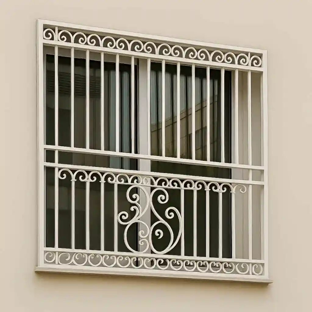 عکس حفاظ پنجره مدل کلاسیک سلطنتی نصب شده روی نمای رومی