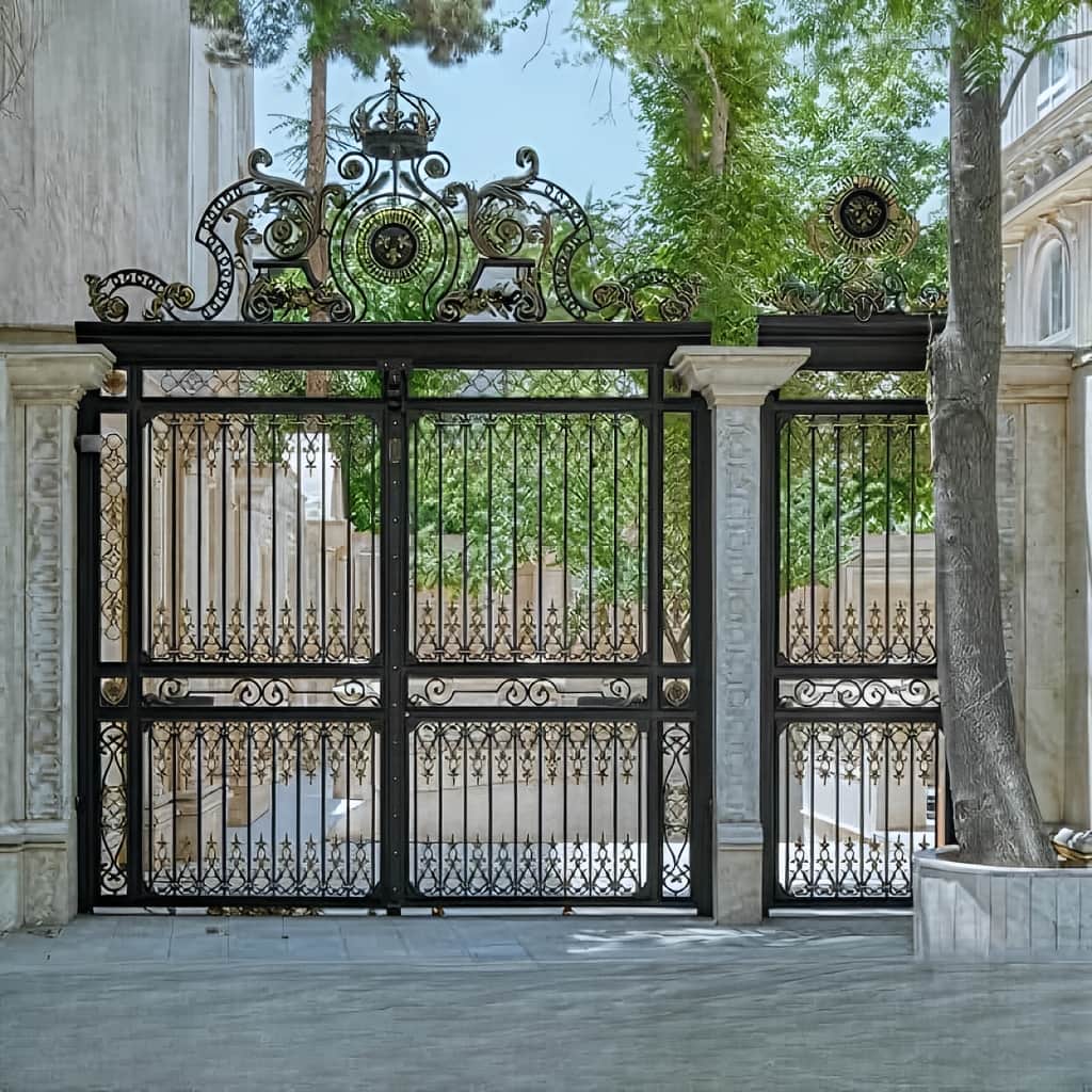 خرید درب فلزی ورسای لوکس مناسب ورودی ویلا