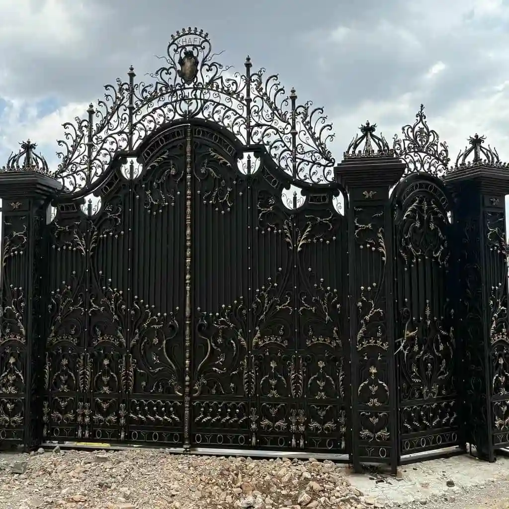 نمونه جدید درب فرفورژه مدل الیزه کلاسیک