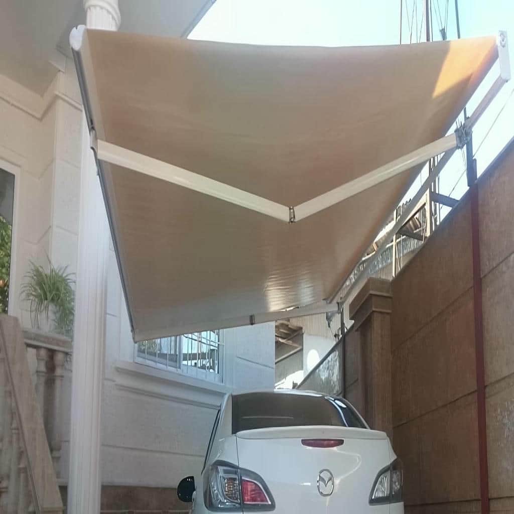 سایبان‌ برقی پارکینگ و حیاط