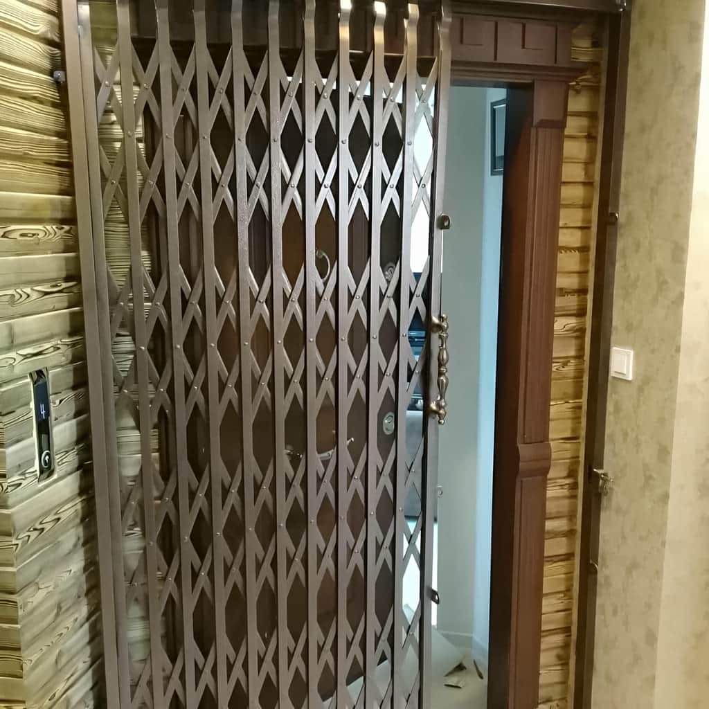فروش درب آکاردئونی تمام گل در نیشابور