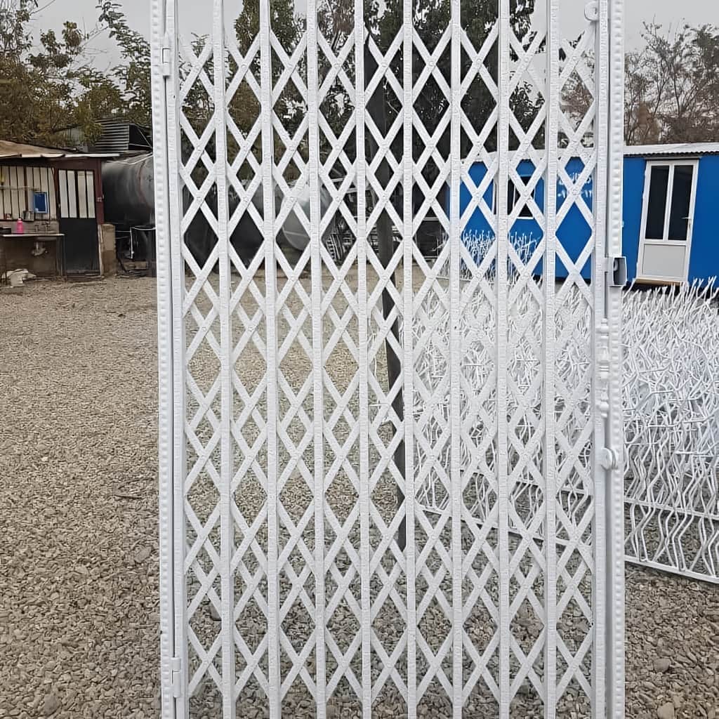 کارخانه درب آکاردئونی تمام گل در آبادان
