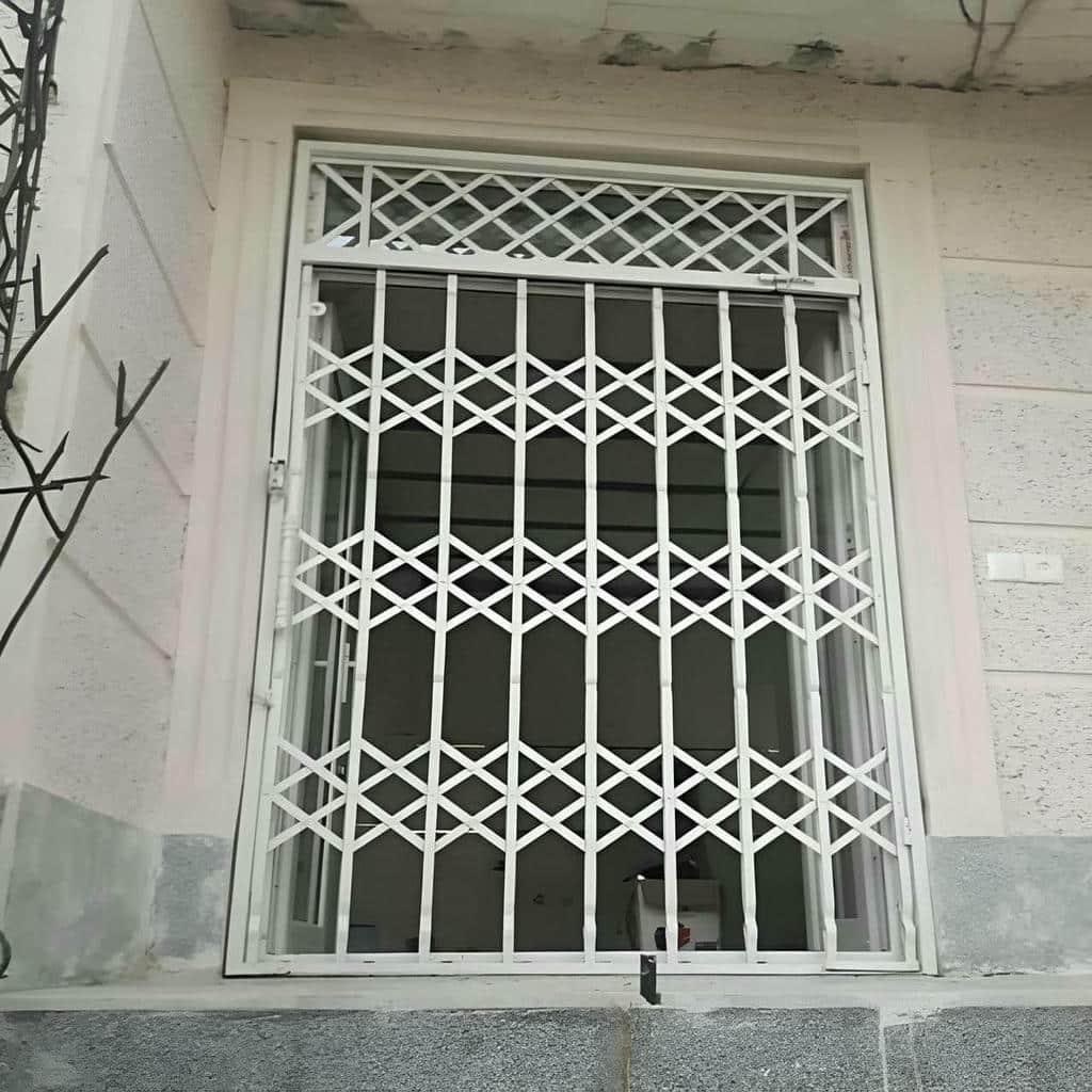 درب آکاردئونی در استان مازندران