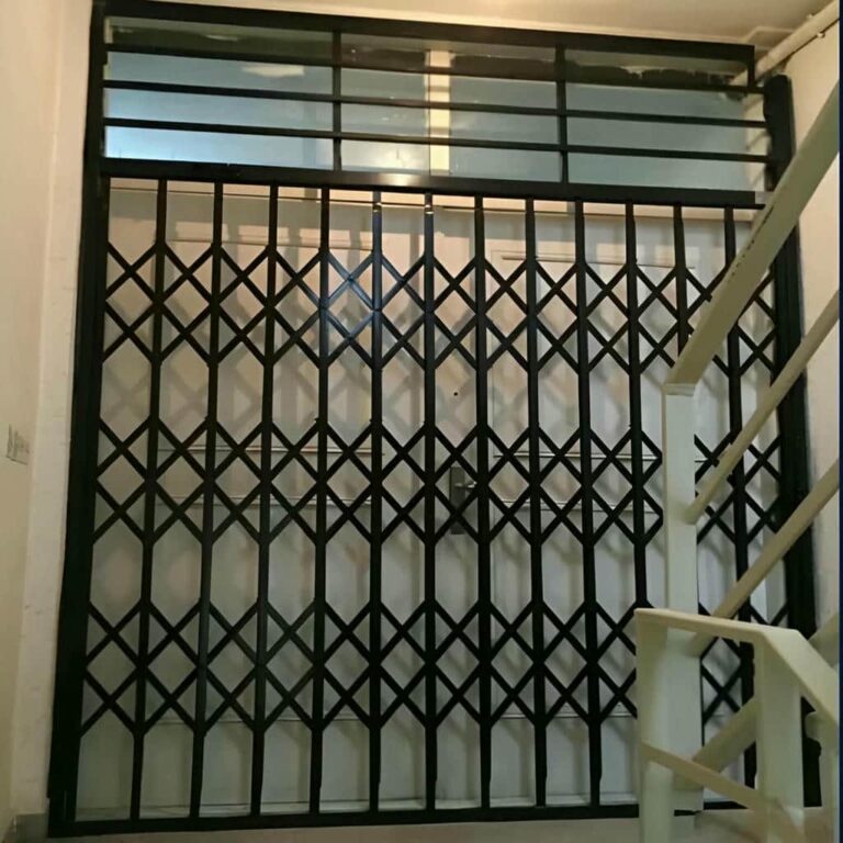 درب آکاردئونی در ایلام