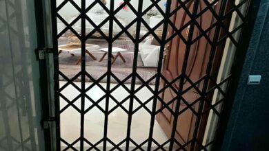 درب آکاردئونی در کرمانشاه