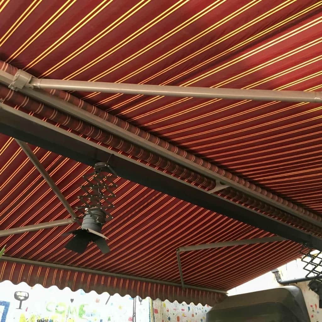 نصب سایبان برقی اتوماتیک ضدآب در بندر انزلی