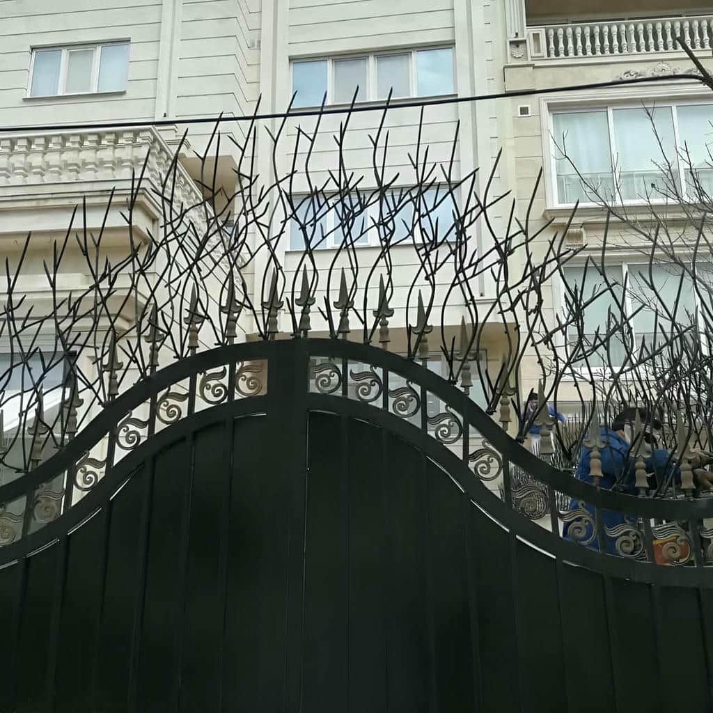 نصب حفاظ شاخ گوزنی رنگ مقاوم در بیرجند