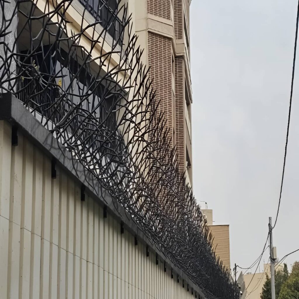 نصب حفاظ شاخ گوزنی رنگ کوره ای در ارومیه