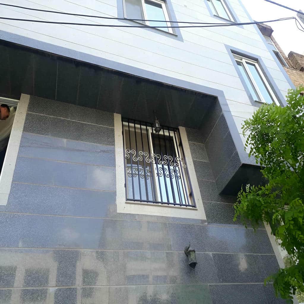 حفاظ پنجره فلزی در نظرآباد