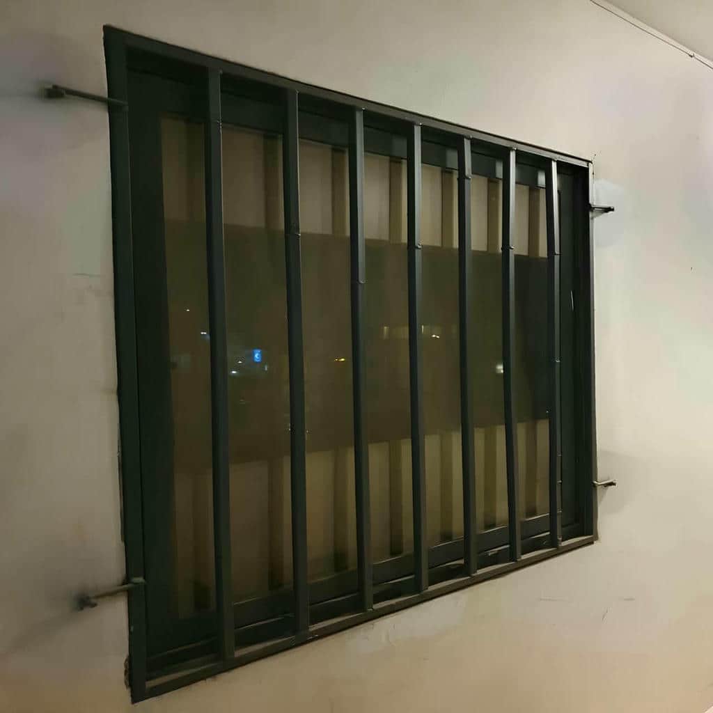 خرید حفاظ پنجره فلزی ساده در بندر دیلم