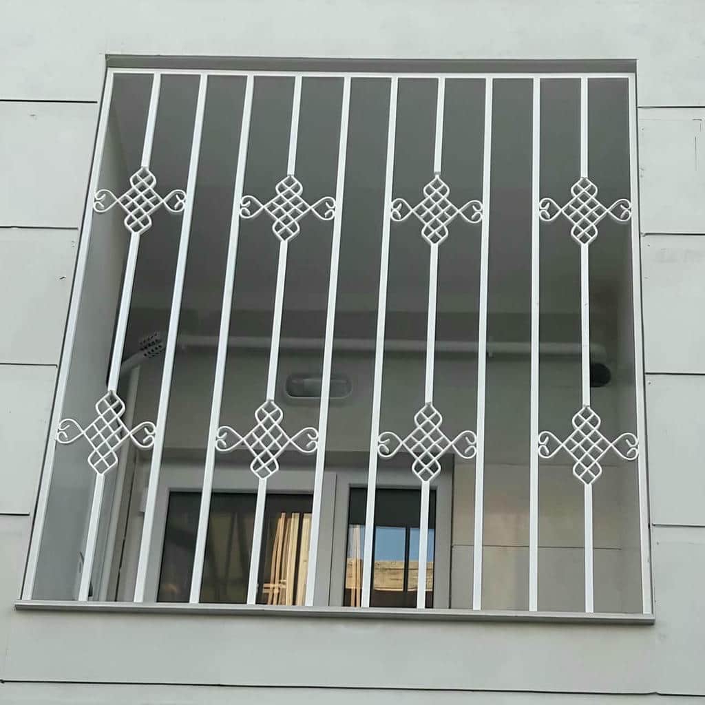 حفاظ پنجره فلزی در طالقان