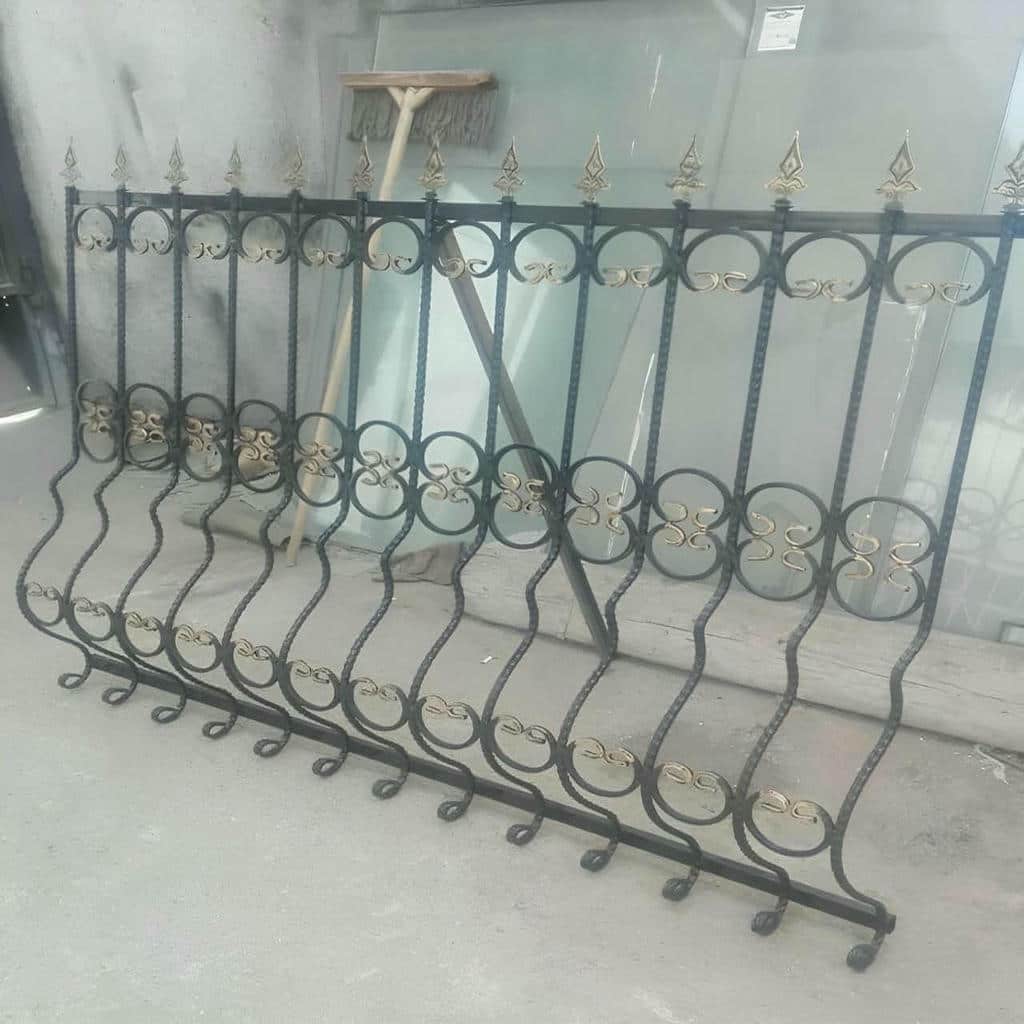 خرید حفاظ پنجره فلزی ساده در باغ عباس‌آباد