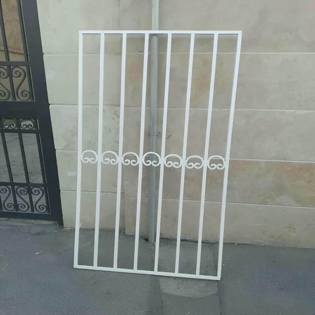 خرید حفاظ پنجره فلزی ساده در خرم آباد