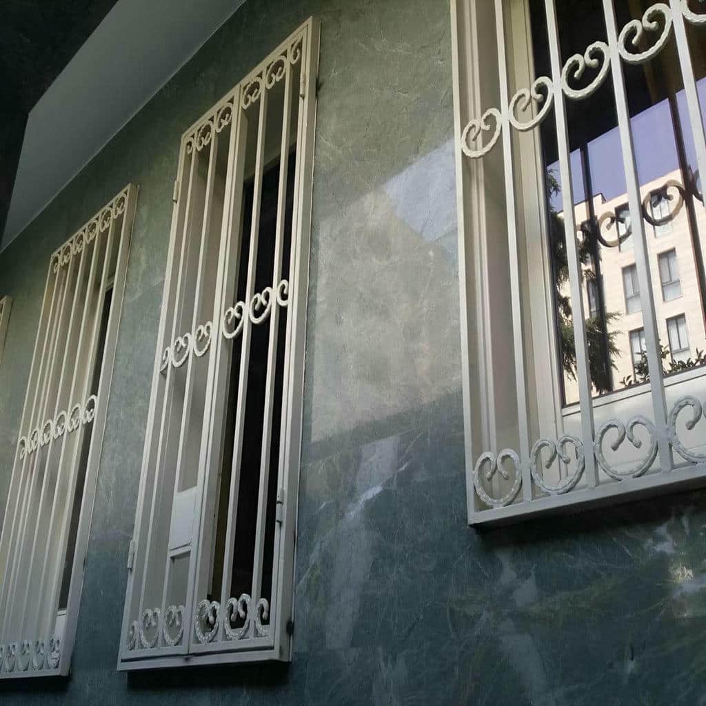 نصب حفاظ پنجره فلزی بازشو در سبزوار