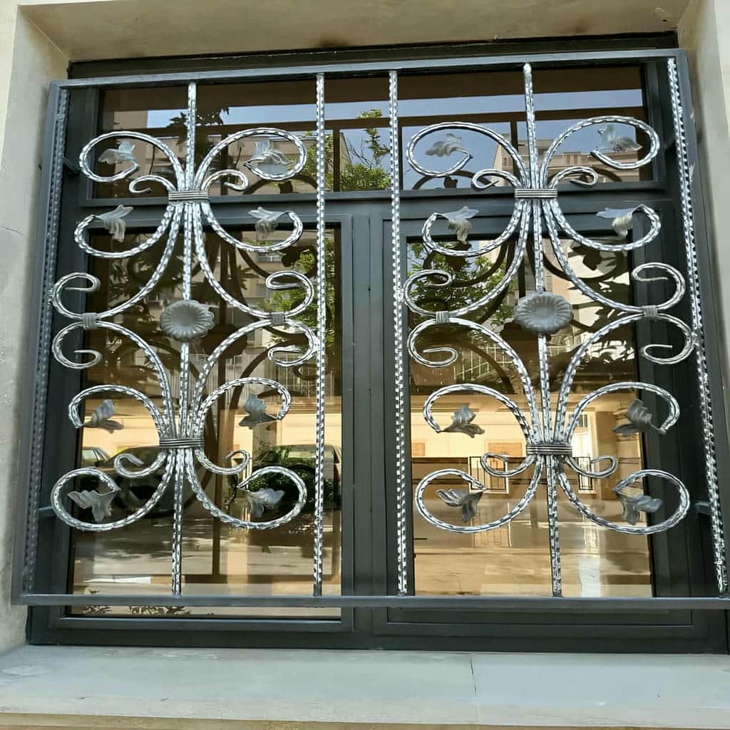 قیمت حفاظ پنجره فلزی فرفورژه در بندر لنگه