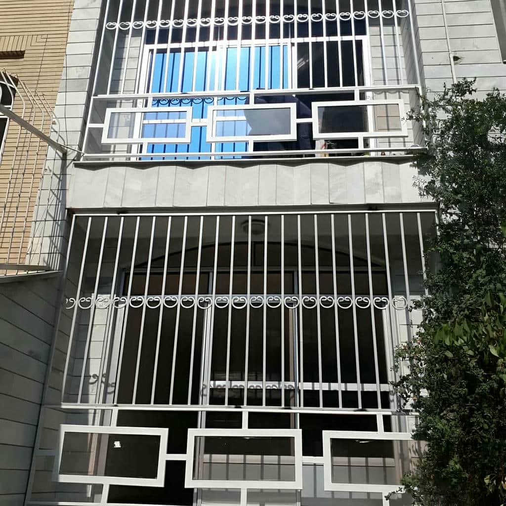 حفاظ پنجره فلزی در چالوس