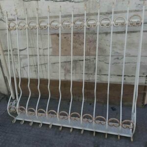 حفاظ پنجره فلزی در تبریز