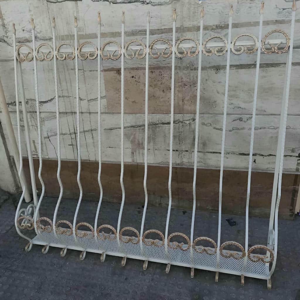 حفاظ پنجره فلزی در تبریز