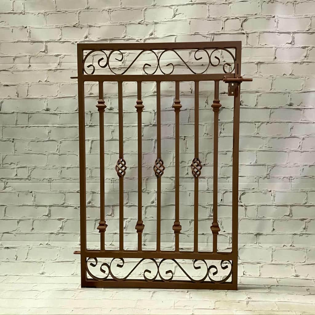 خرید حفاظ پنجره فلزی ساده در نوشهر