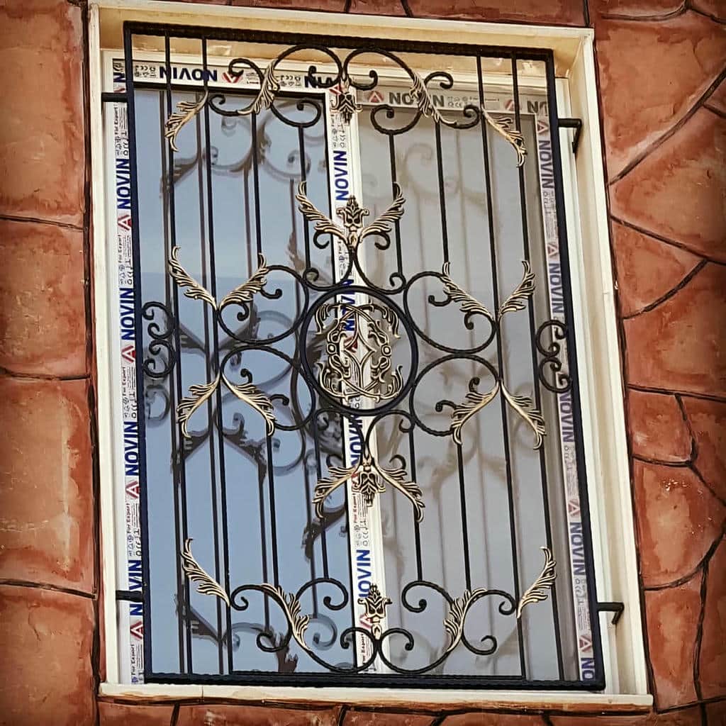حفاظ پنجره فلزی در عظیمیه کرج