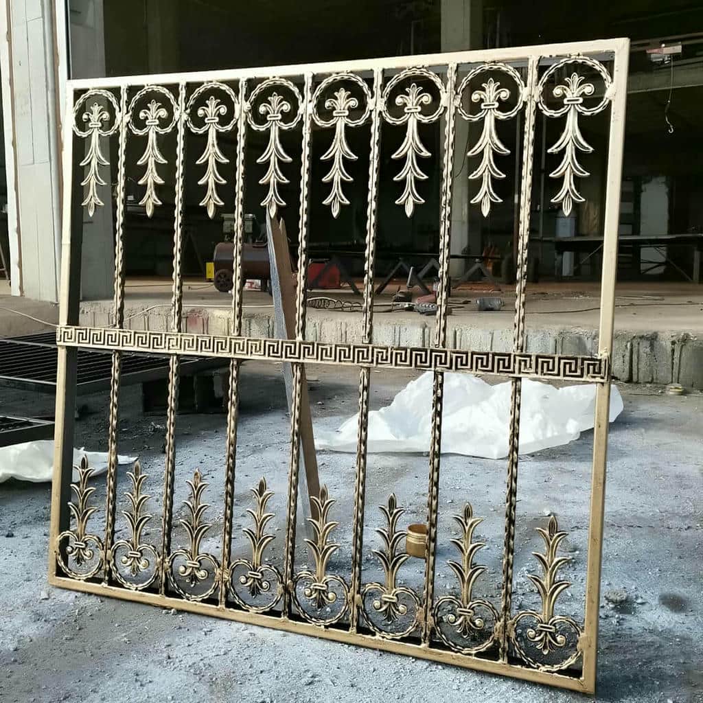 حفاظ پنجره فلزی در محمدشهر
