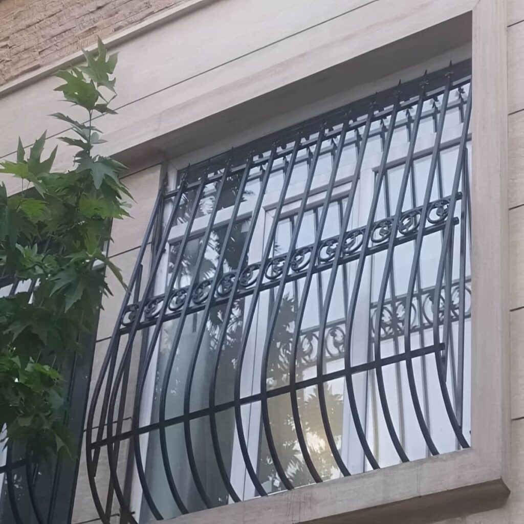 حفاظ پنجره فلزی در بندر لنگه