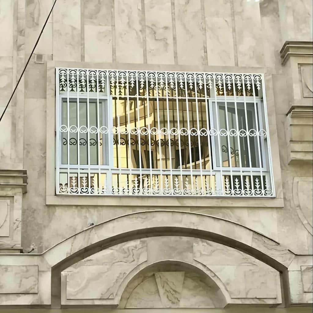 قیمت حفاظ پنجره فلزی فرفورژه مدرن در اصفهان