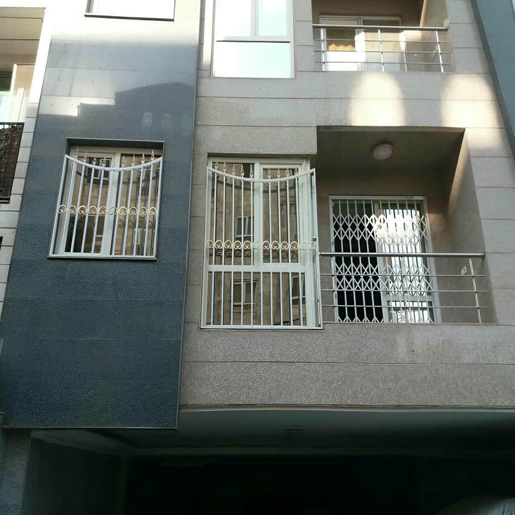 حفاظ پنجره فلزی در تهران