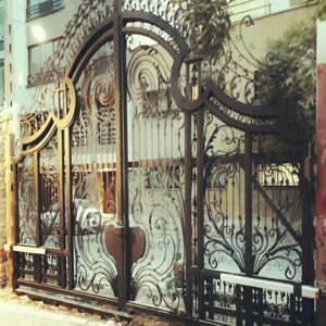 جک درب پارکینگی در بندر انزلی