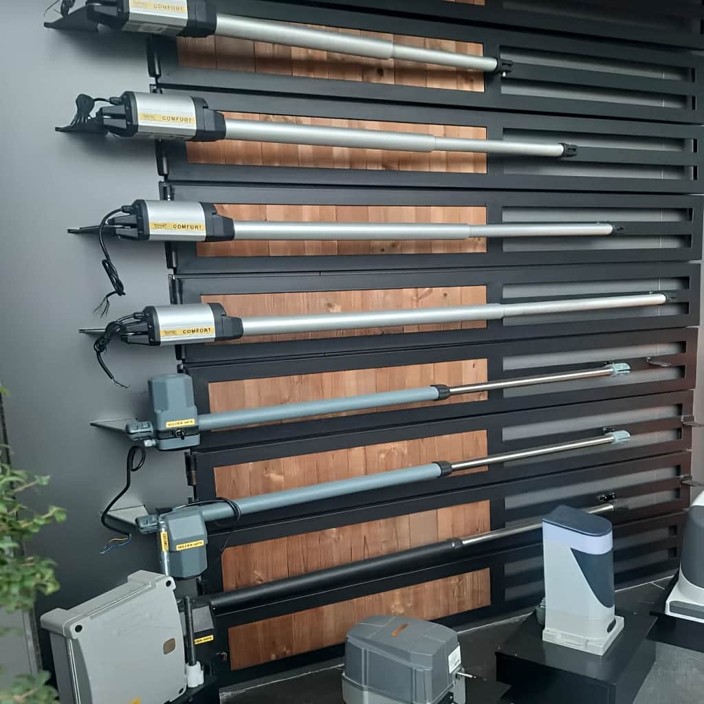 نصب جک درب پارکینگی تردد روزانه در بومهن