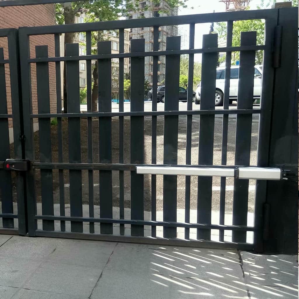جک درب پارکینگی در مریوان