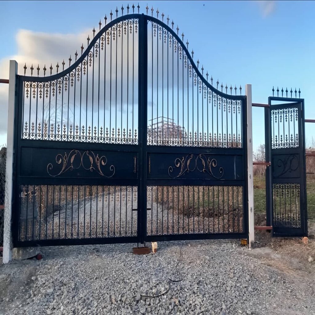 خرید درب ویلایی فرفورژه ساده در اراک