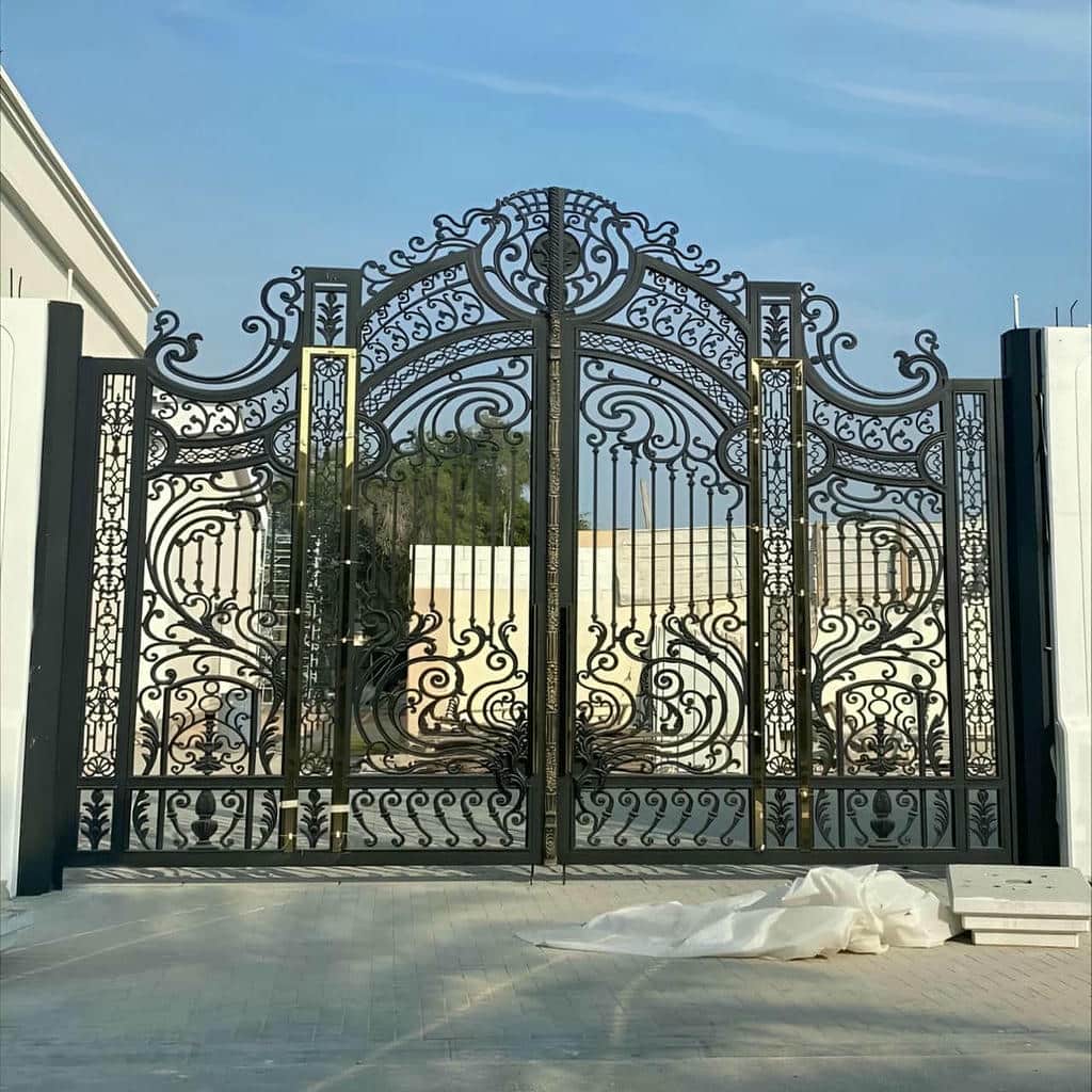 درب فرفورژه در مهرشهر کرج