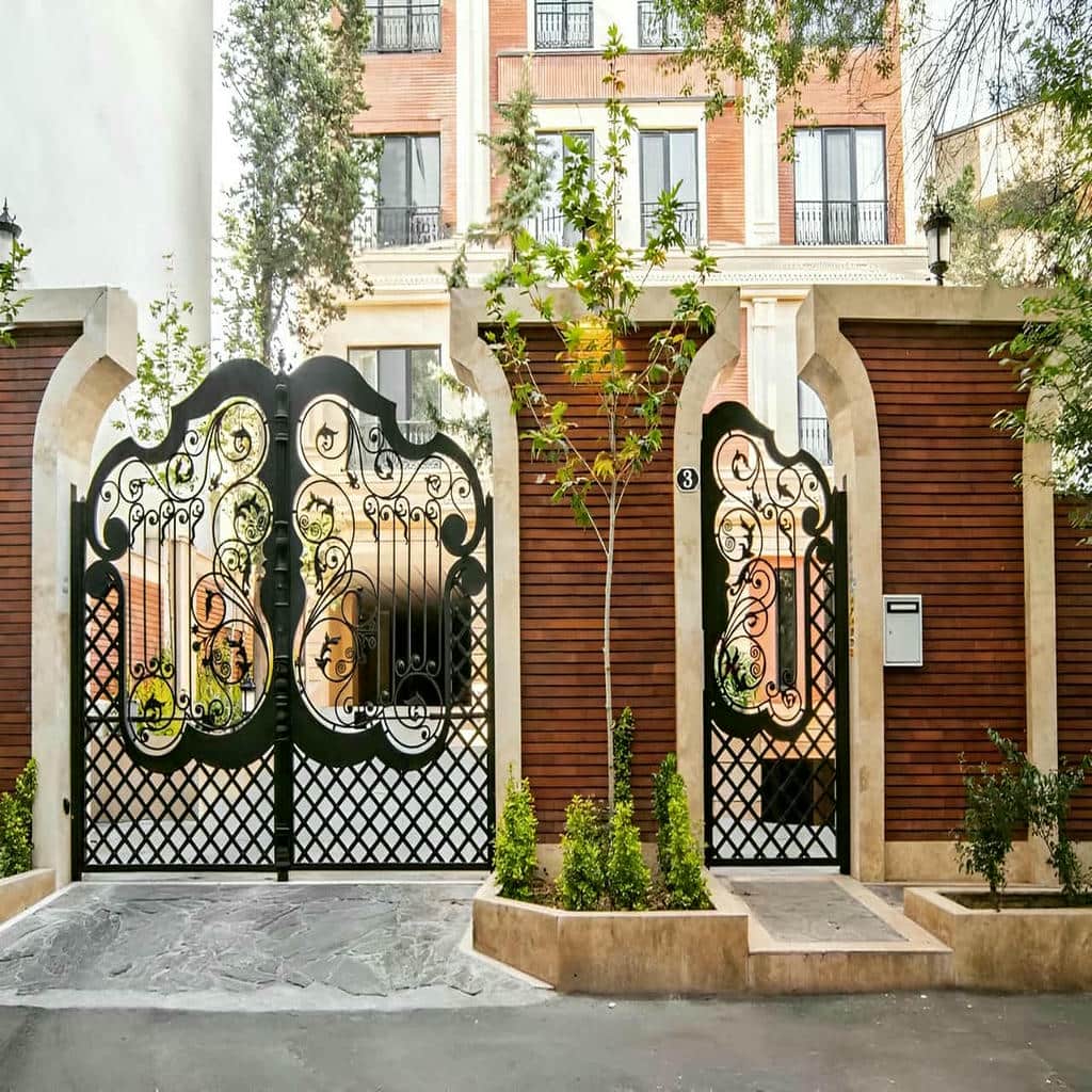 قیمت درب ویلایی فرفورژه کلاسیک در همدان