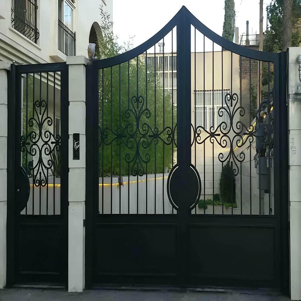 درب ویلایی فرفورژه در شیراز