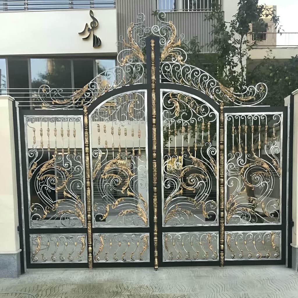 درب ویلایی فرفورژه در بیرجند