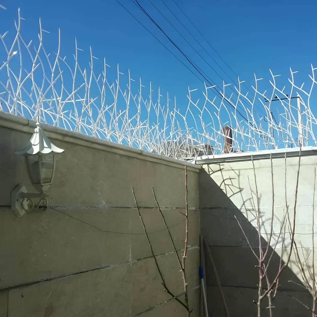 اثر قیمت آهن بر هزینه ساخت حفاظ شاخ گوزنی سرنیزه ای و درب آکاردئونی