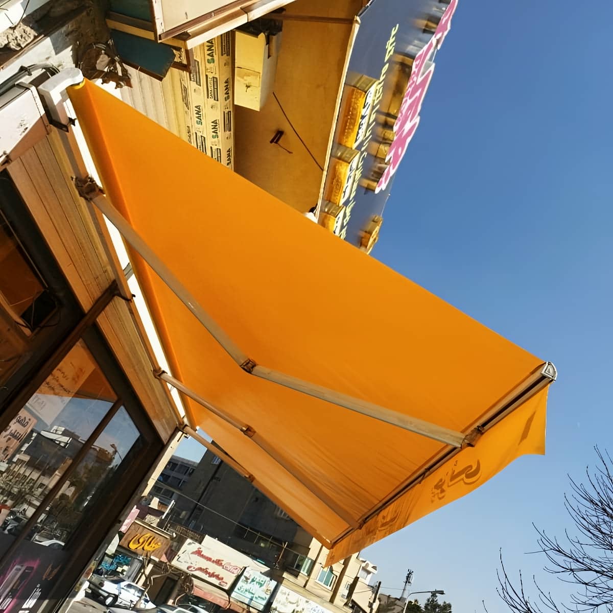 سایبان برقی با موتور مناسب برای استفاده روزانه منزل سایبان برقی با موتور مناسب برای استفاده روزانه منزل
