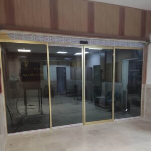 مقایسه کاربردی انواع درب اتوماتیک شیشه ای