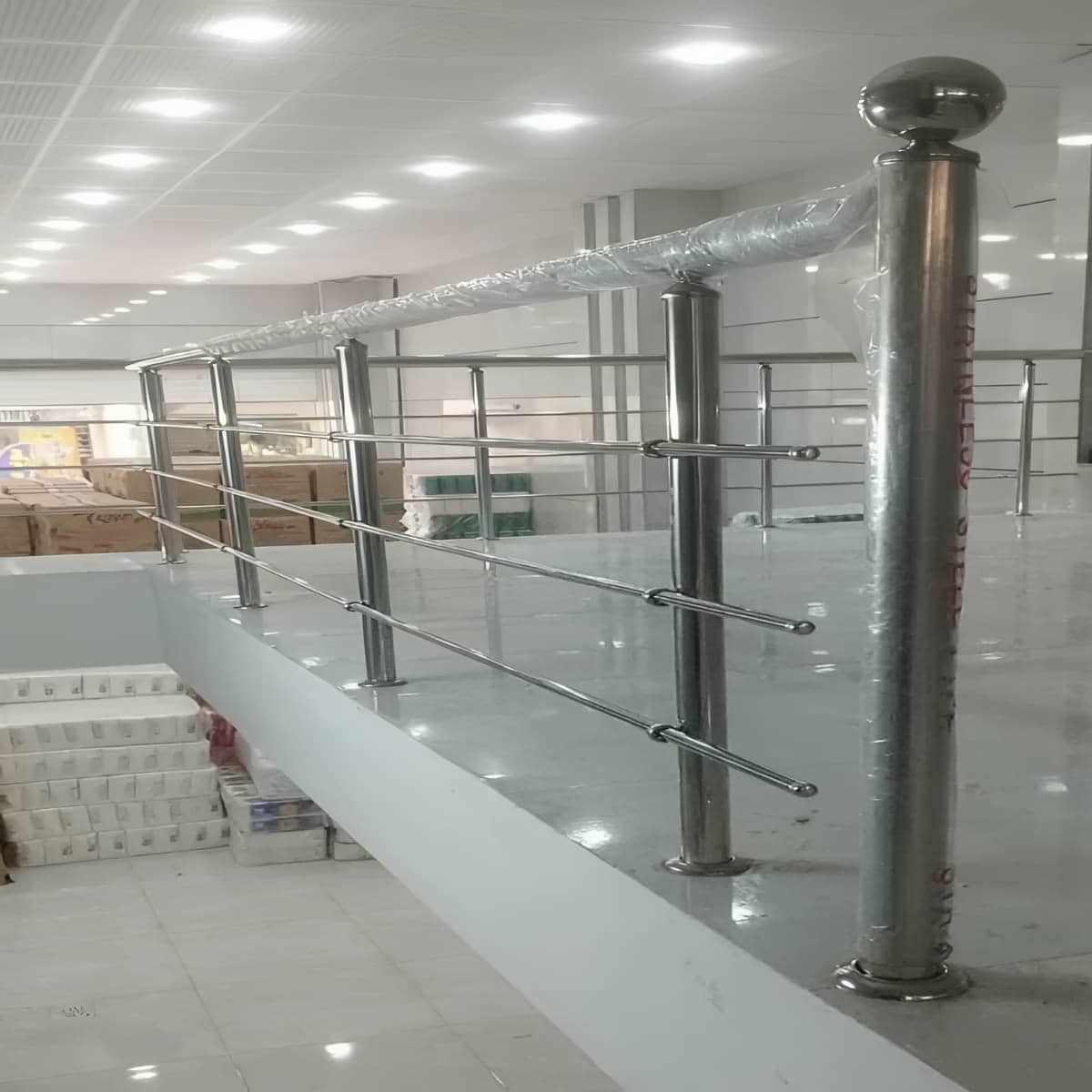 نرده استیل ضدزنگ 304 با برش منظم لوله ها