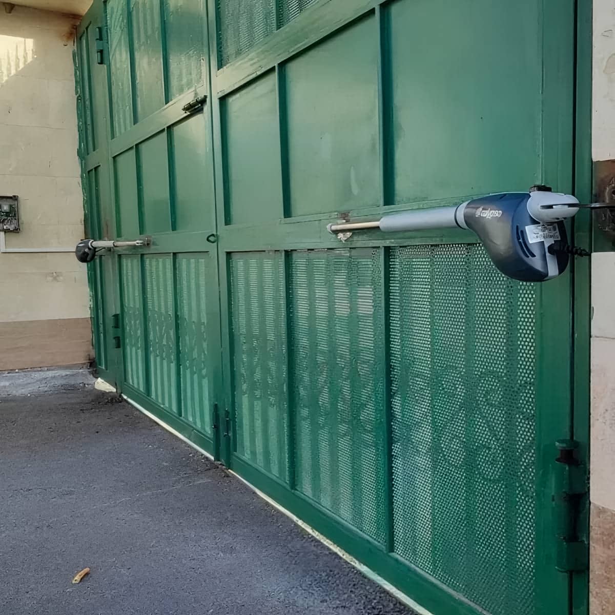 جک درب پارکینگ با قیمت متناسب با وزن درب جک درب پارکینگ با قیمت متناسب با وزن درب