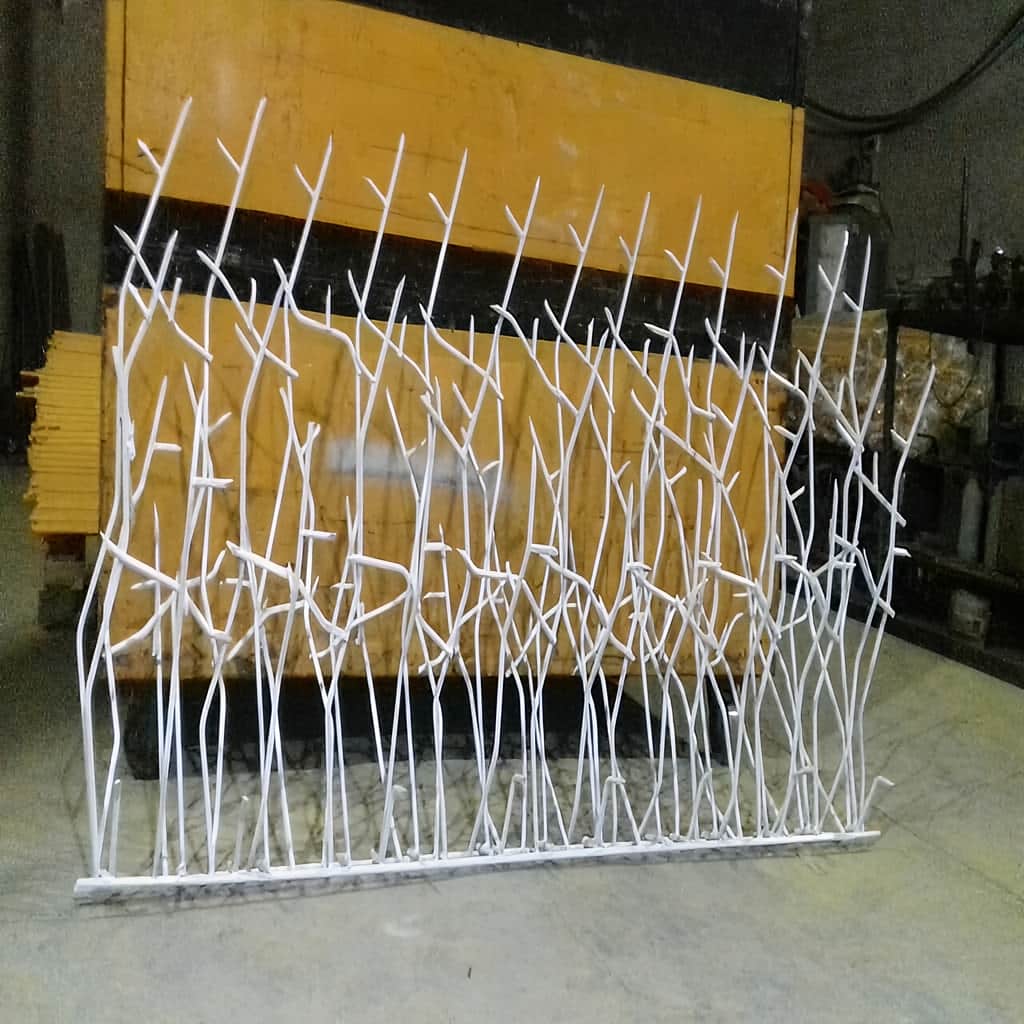 اجرای حفاظ دیوار بلند ضد سرقت روی کلاف مقاوم