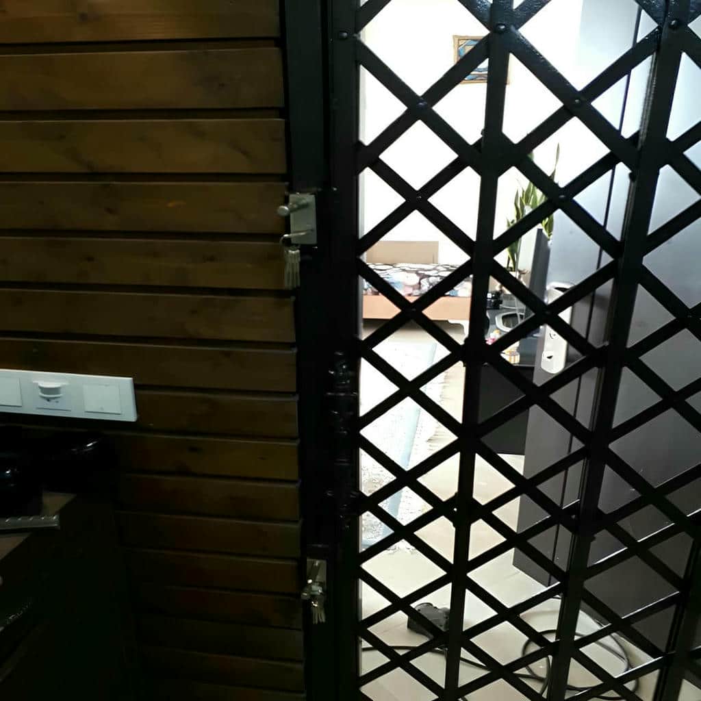 ساخت درب آکاردئونی قفل مخفی کتابی با شبکه لوزی فشرده